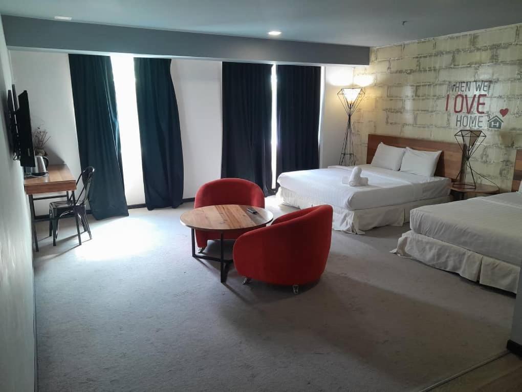 Hotel Regal Vista Іпох Екстер'єр фото