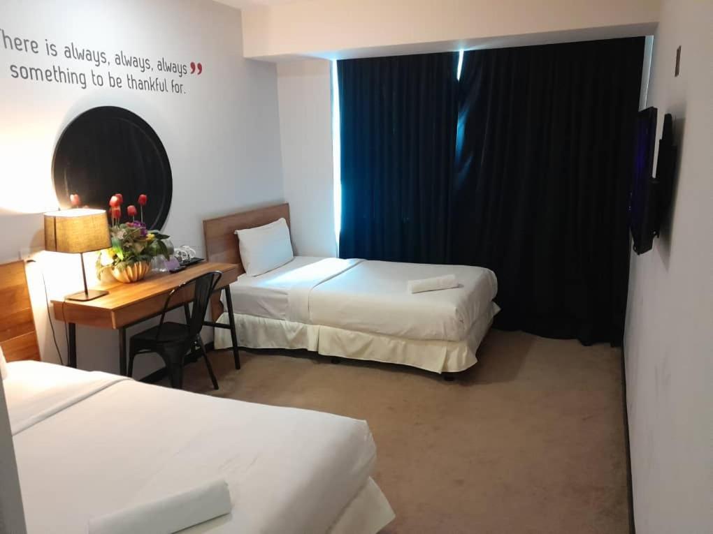 Hotel Regal Vista Іпох Екстер'єр фото