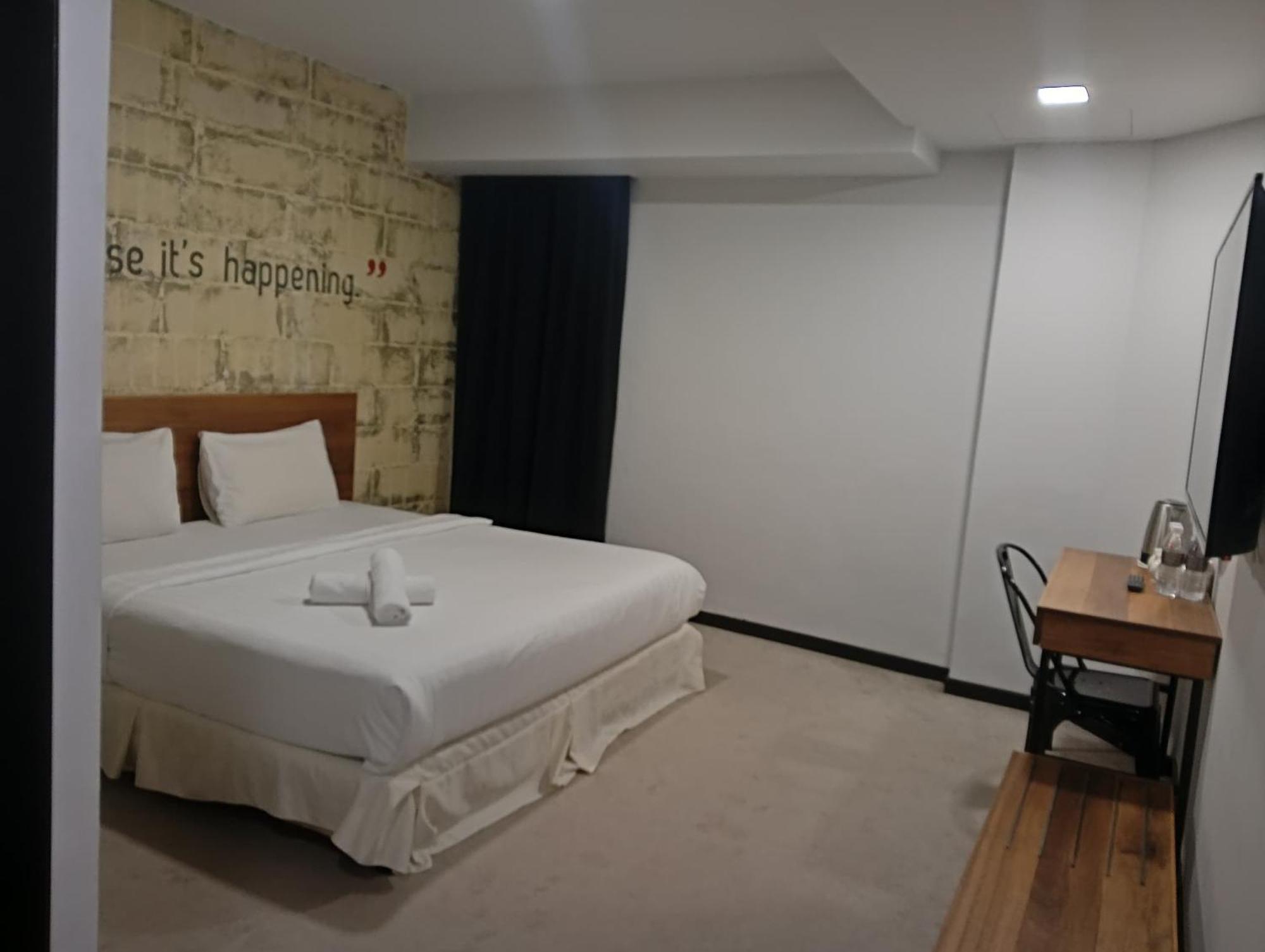 Hotel Regal Vista Іпох Екстер'єр фото